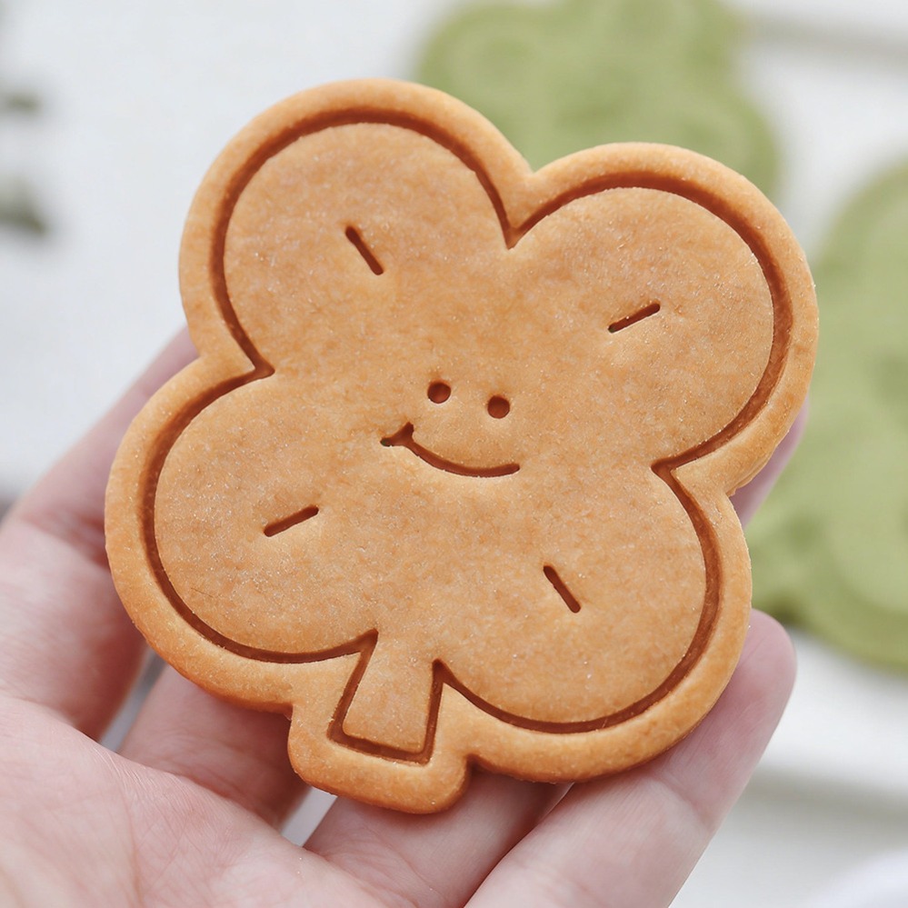 Lucky Four-Leaf Clover Cookie  - Kitchen Baking Products ulasan dan harga
