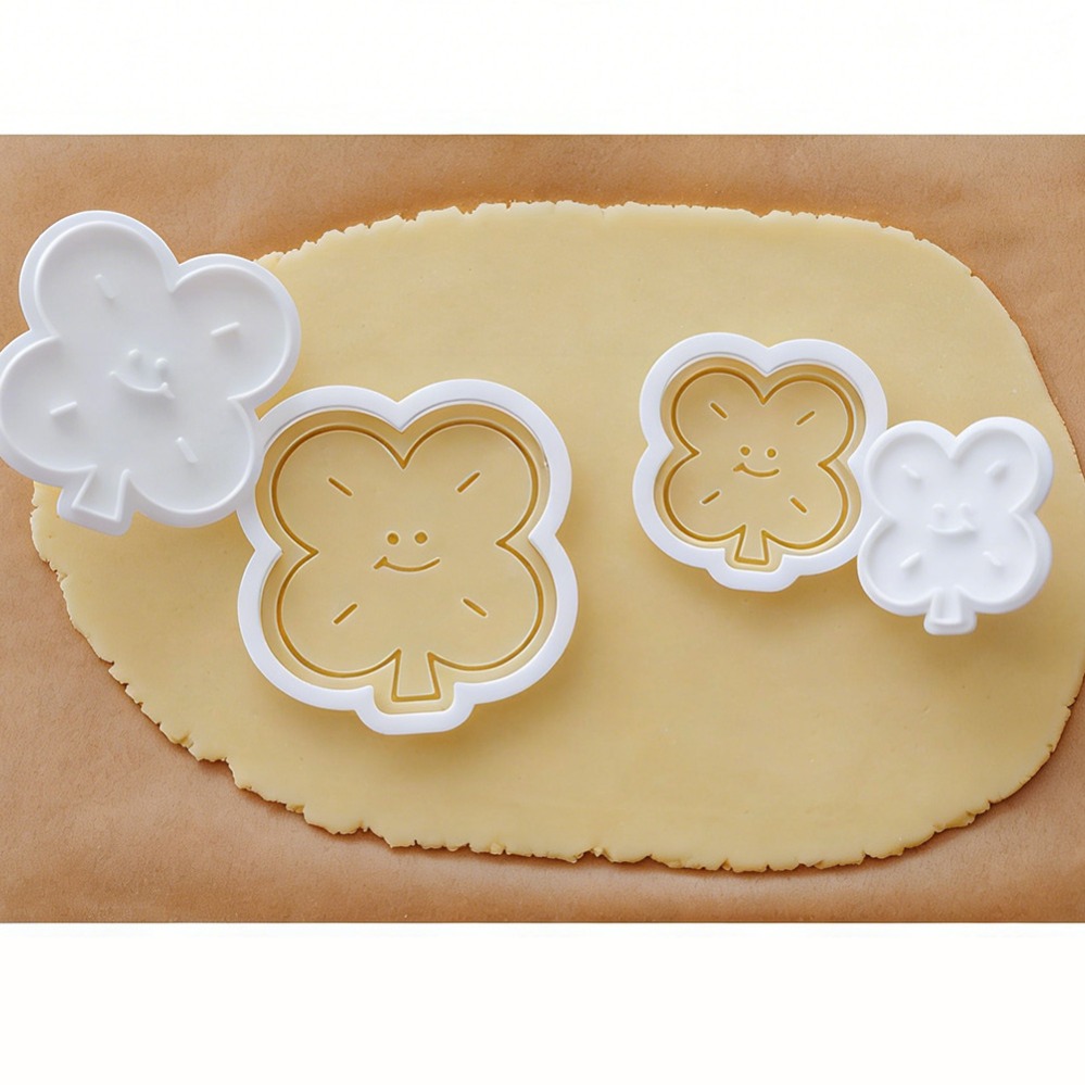 Lucky Four-Leaf Clover Cookie  - Kitchen Baking Products ulasan dan harga